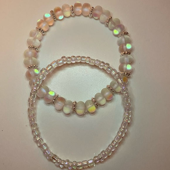 Jewelry - Glass bead bracelets🤍✨